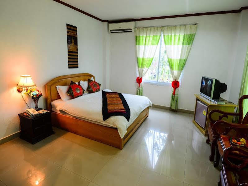 Douangpraseuth Hotel Vientiane Buitenkant foto