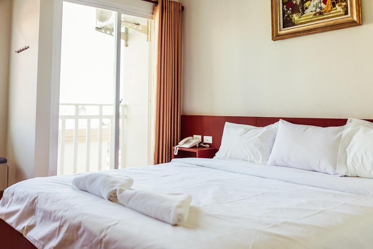 Douangpraseuth Hotel Vientiane Buitenkant foto
