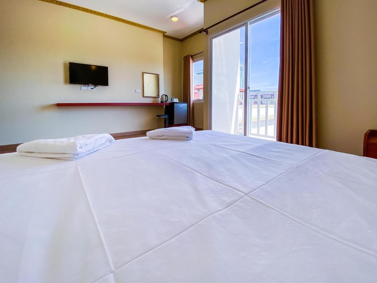 Douangpraseuth Hotel Vientiane Buitenkant foto