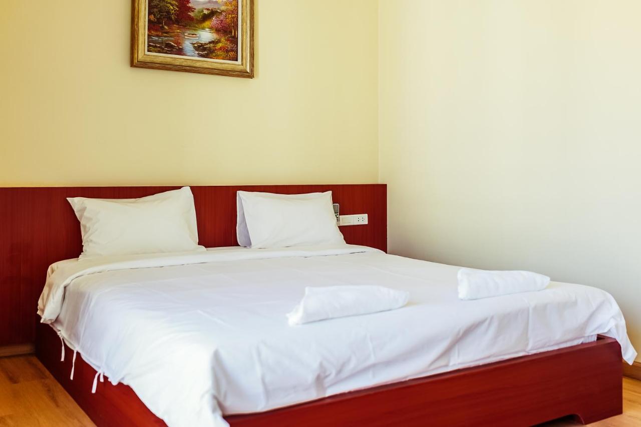 Douangpraseuth Hotel Vientiane Buitenkant foto