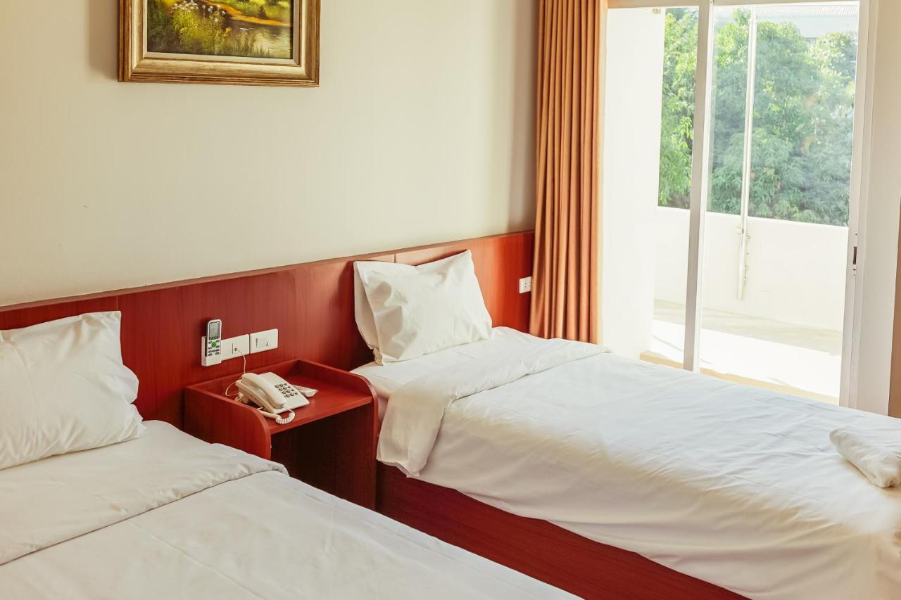 Douangpraseuth Hotel Vientiane Buitenkant foto