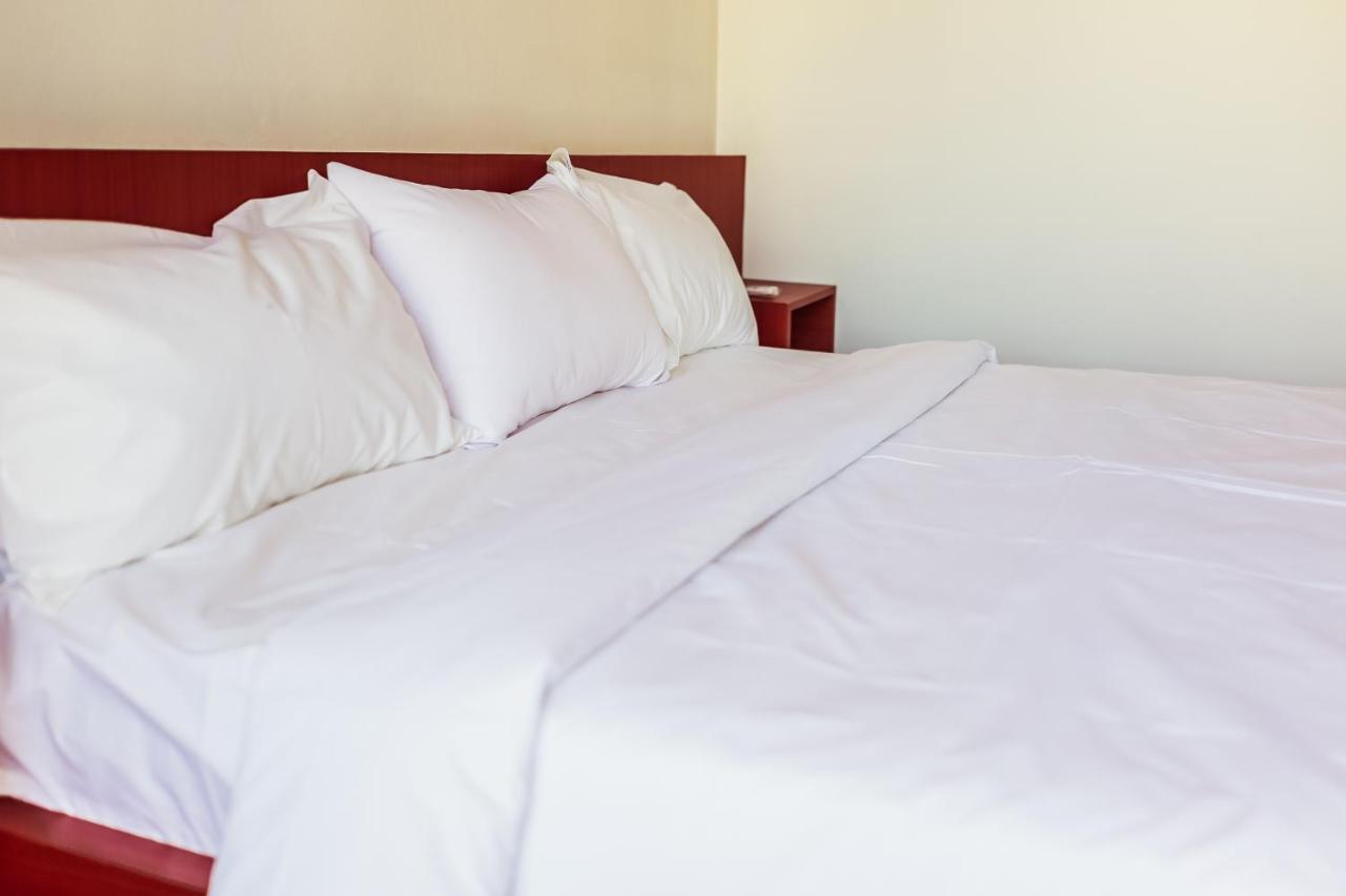 Douangpraseuth Hotel Vientiane Buitenkant foto